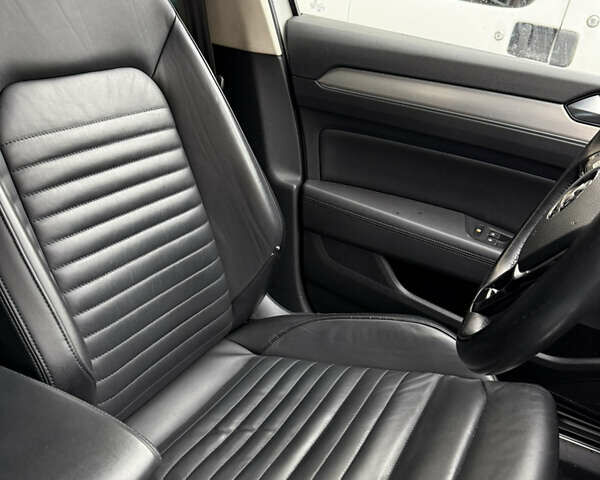 Белый Фольксваген Пассат, объемом двигателя 1.97 л и пробегом 267 тыс. км за 19500 $, фото 14 на Automoto.ua