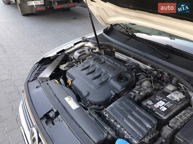 Белый Фольксваген Пассат, объемом двигателя 2 л и пробегом 270 тыс. км за 14500 $, фото 20 на Automoto.ua