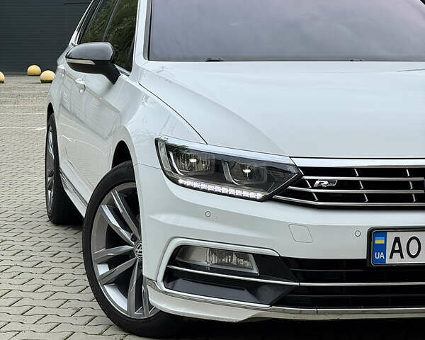 Белый Фольксваген Пассат, объемом двигателя 1.6 л и пробегом 262 тыс. км за 16000 $, фото 10 на Automoto.ua