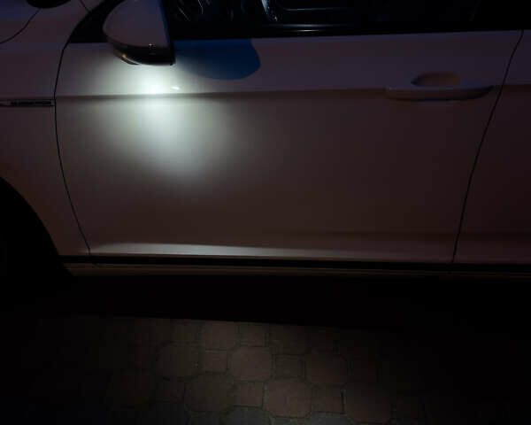 Белый Фольксваген Пассат, объемом двигателя 1.6 л и пробегом 274 тыс. км за 13399 $, фото 23 на Automoto.ua