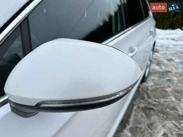 Белый Фольксваген Пассат, объемом двигателя 1.4 л и пробегом 189 тыс. км за 18999 $, фото 34 на Automoto.ua