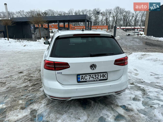 Белый Фольксваген Пассат, объемом двигателя 1.4 л и пробегом 189 тыс. км за 18999 $, фото 6 на Automoto.ua