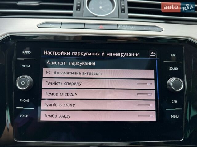 Білий Фольксваген Пассат, об'ємом двигуна 2 л та пробігом 268 тис. км за 17999 $, фото 42 на Automoto.ua