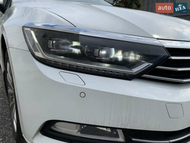 Белый Фольксваген Пассат, объемом двигателя 1.97 л и пробегом 230 тыс. км за 14500 $, фото 10 на Automoto.ua