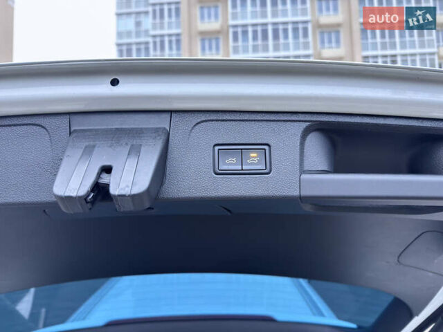 Белый Фольксваген Пассат, объемом двигателя 1.97 л и пробегом 204 тыс. км за 19600 $, фото 14 на Automoto.ua