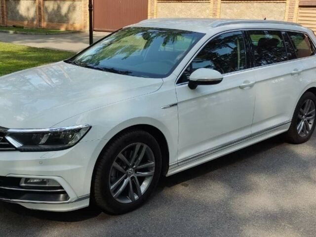 Білий Фольксваген Пассат, об'ємом двигуна 1.97 л та пробігом 232 тис. км за 16000 $, фото 17 на Automoto.ua