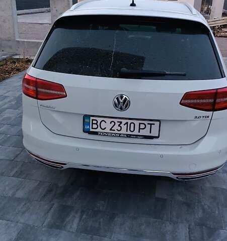 Фольксваген Пассат 2017 в Золочев на Automoto.ua Белый Фольксваген Пассат, объемом двигателя 2 л и пробегом 195 тыс. км за 18200 $, фото 2 на Automoto.ua