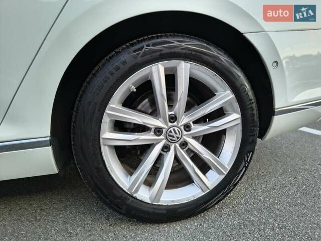 Білий Фольксваген Пассат, об'ємом двигуна 1.97 л та пробігом 290 тис. км за 19500 $, фото 34 на Automoto.ua