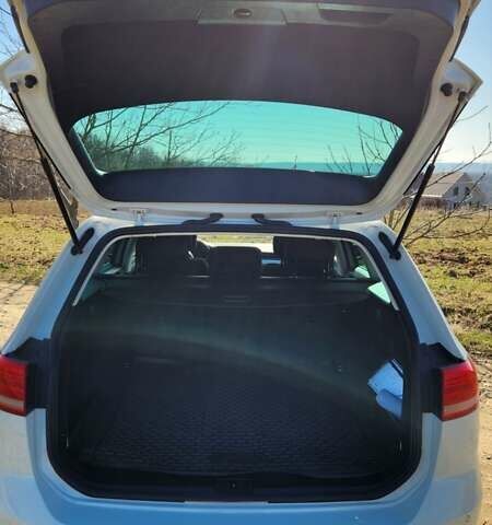 Білий Фольксваген Пассат, об'ємом двигуна 2 л та пробігом 276 тис. км за 15900 $, фото 14 на Automoto.ua