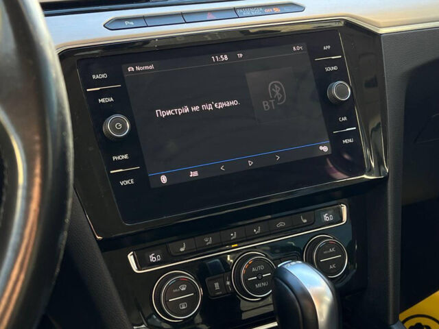 Білий Фольксваген Пассат, об'ємом двигуна 2 л та пробігом 198 тис. км за 20700 $, фото 13 на Automoto.ua