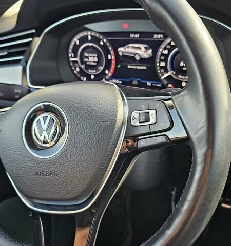 Белый Фольксваген Пассат, объемом двигателя 1.97 л и пробегом 227 тыс. км за 22000 $, фото 21 на Automoto.ua