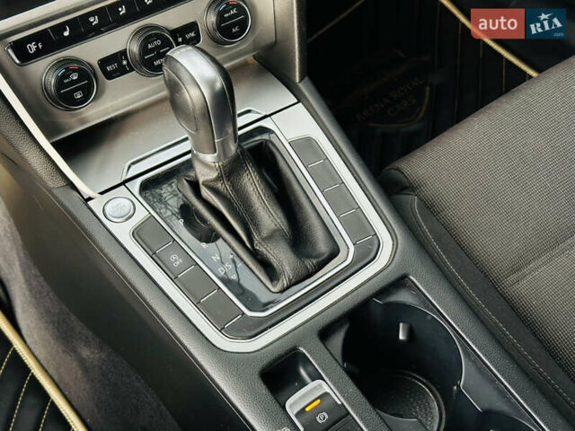 Белый Фольксваген Пассат, объемом двигателя 1.97 л и пробегом 197 тыс. км за 14800 $, фото 33 на Automoto.ua