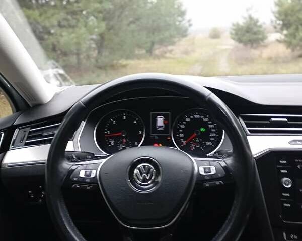 Білий Фольксваген Пассат, об'ємом двигуна 1.97 л та пробігом 195 тис. км за 18500 $, фото 1 на Automoto.ua