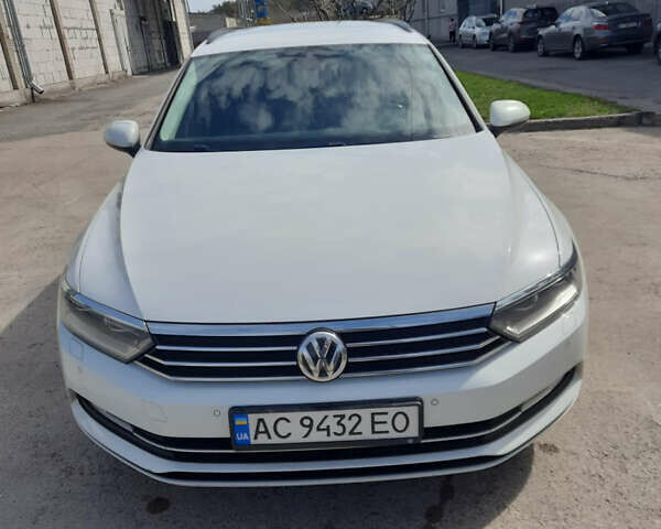 Белый Фольксваген Пассат, объемом двигателя 1.97 л и пробегом 230 тыс. км за 14500 $, фото 1 на Automoto.ua
