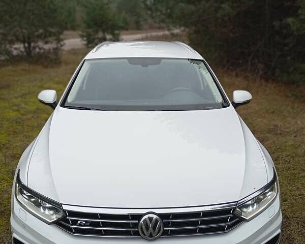 Білий Фольксваген Пассат, об'ємом двигуна 1.97 л та пробігом 195 тис. км за 18500 $, фото 36 на Automoto.ua