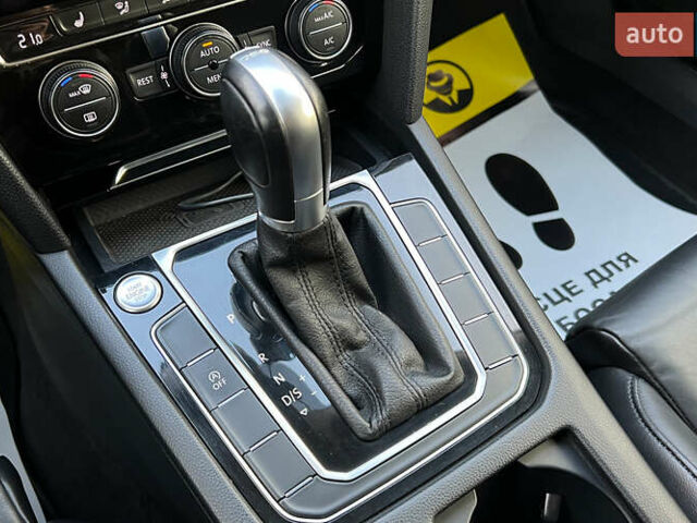 Белый Фольксваген Пассат, объемом двигателя 1.97 л и пробегом 205 тыс. км за 17500 $, фото 17 на Automoto.ua