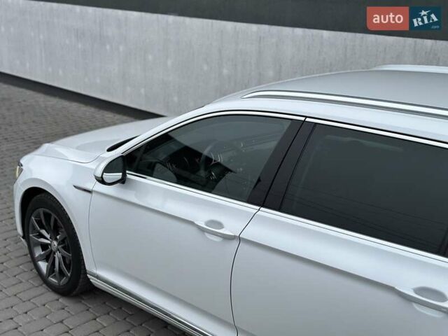 Білий Фольксваген Пассат, об'ємом двигуна 1.97 л та пробігом 239 тис. км за 19500 $, фото 26 на Automoto.ua