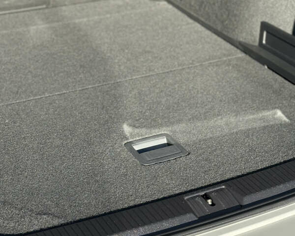 Белый Фольксваген Пассат, объемом двигателя 2 л и пробегом 223 тыс. км за 21500 $, фото 19 на Automoto.ua