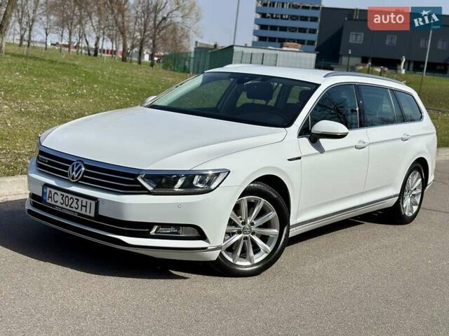 Белый Фольксваген Пассат, объемом двигателя 1.97 л и пробегом 130 тыс. км за 25950 $, фото 3 на Automoto.ua