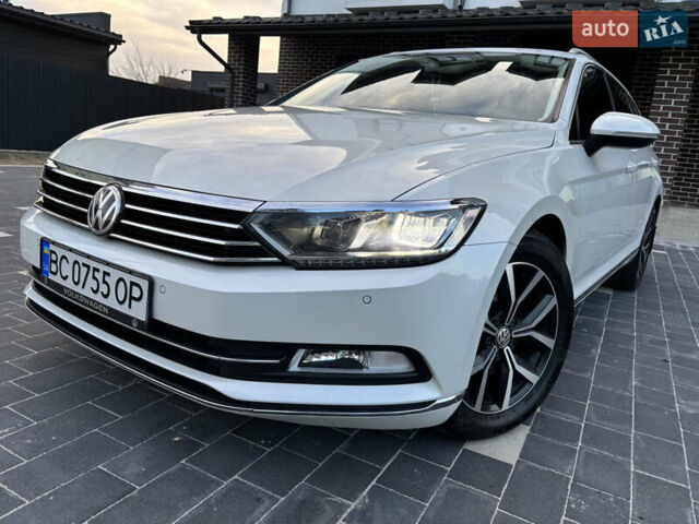 Белый Фольксваген Пассат, объемом двигателя 1.97 л и пробегом 269 тыс. км за 17890 $, фото 2 на Automoto.ua