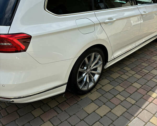 Белый Фольксваген Пассат, объемом двигателя 2 л и пробегом 212 тыс. км за 19500 $, фото 55 на Automoto.ua