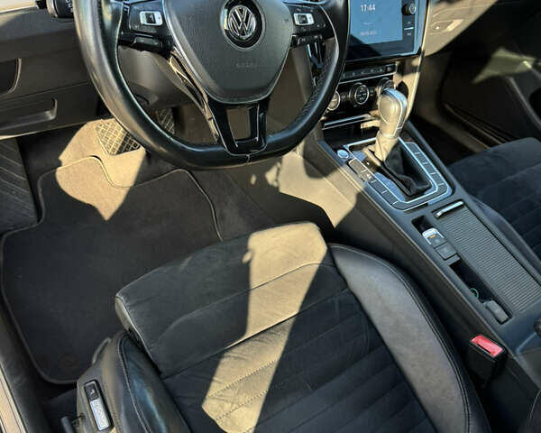 Білий Фольксваген Пассат, об'ємом двигуна 1.97 л та пробігом 225 тис. км за 19900 $, фото 11 на Automoto.ua