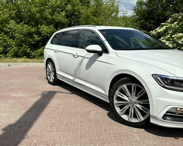 Белый Фольксваген Пассат, объемом двигателя 2 л и пробегом 212 тыс. км за 19500 $, фото 45 на Automoto.ua