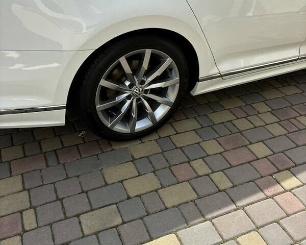 Белый Фольксваген Пассат, объемом двигателя 2 л и пробегом 212 тыс. км за 19500 $, фото 52 на Automoto.ua