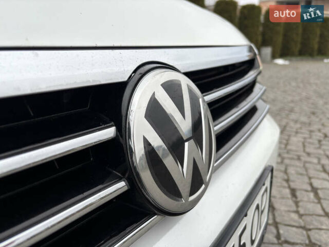 Белый Фольксваген Пассат, объемом двигателя 1.97 л и пробегом 268 тыс. км за 17890 $, фото 35 на Automoto.ua