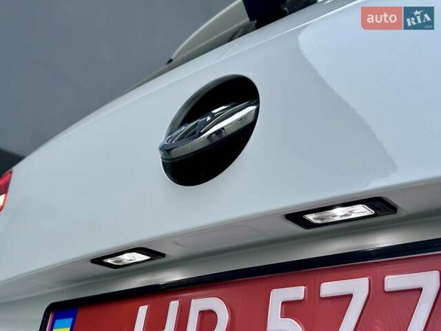 Білий Фольксваген Пассат, об'ємом двигуна 1.97 л та пробігом 239 тис. км за 19500 $, фото 37 на Automoto.ua