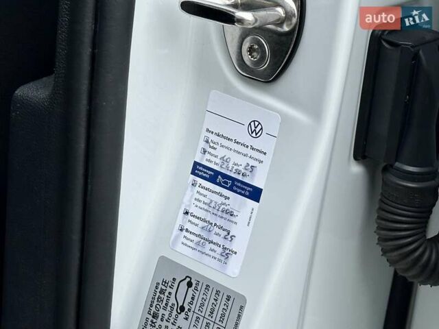 Білий Фольксваген Пассат, об'ємом двигуна 1.97 л та пробігом 239 тис. км за 19500 $, фото 45 на Automoto.ua