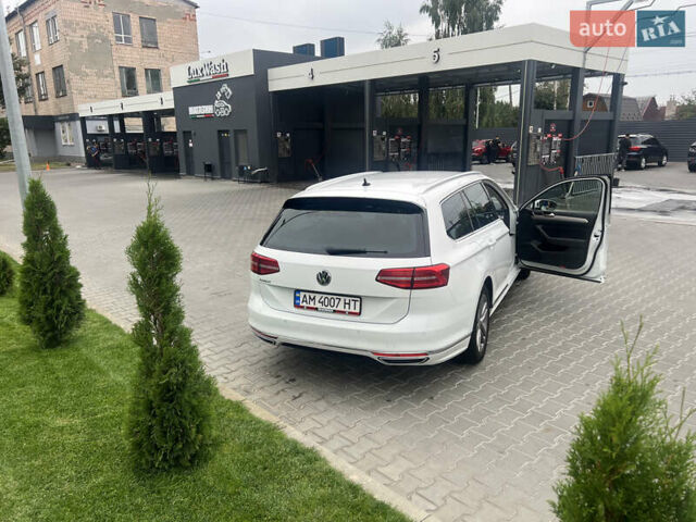 Білий Фольксваген Пассат, об'ємом двигуна 1.97 л та пробігом 260 тис. км за 20000 $, фото 4 на Automoto.ua