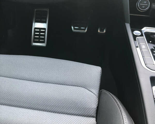 Белый Фольксваген Пассат, объемом двигателя 2 л и пробегом 212 тыс. км за 19500 $, фото 37 на Automoto.ua