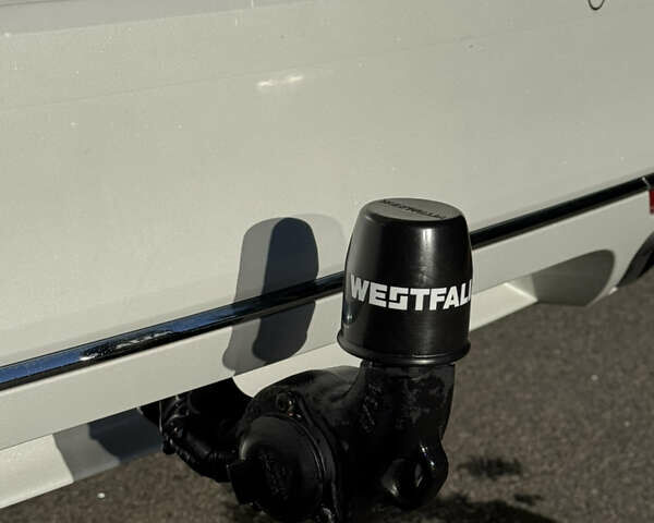 Белый Фольксваген Пассат, объемом двигателя 2 л и пробегом 223 тыс. км за 21500 $, фото 20 на Automoto.ua