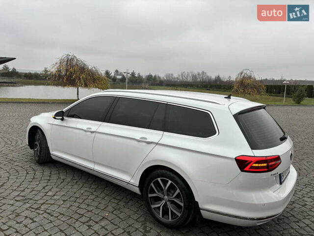 Белый Фольксваген Пассат, объемом двигателя 1.97 л и пробегом 268 тыс. км за 17890 $, фото 26 на Automoto.ua