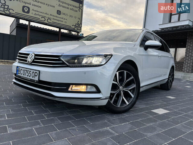 Белый Фольксваген Пассат, объемом двигателя 1.97 л и пробегом 269 тыс. км за 17890 $, фото 60 на Automoto.ua
