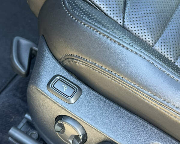 Белый Фольксваген Пассат, объемом двигателя 2 л и пробегом 223 тыс. км за 21500 $, фото 25 на Automoto.ua