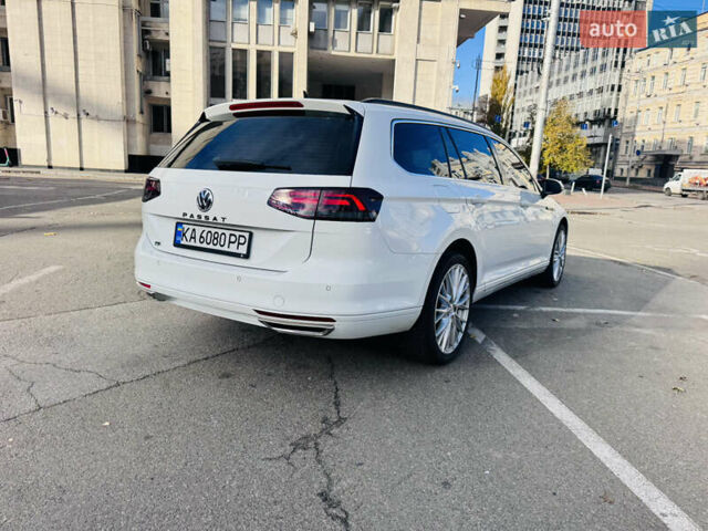 Белый Фольксваген Пассат, объемом двигателя 1.97 л и пробегом 275 тыс. км за 16499 $, фото 25 на Automoto.ua