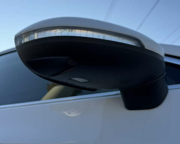 Білий Фольксваген Пассат, об'ємом двигуна 1.97 л та пробігом 225 тис. км за 19900 $, фото 21 на Automoto.ua