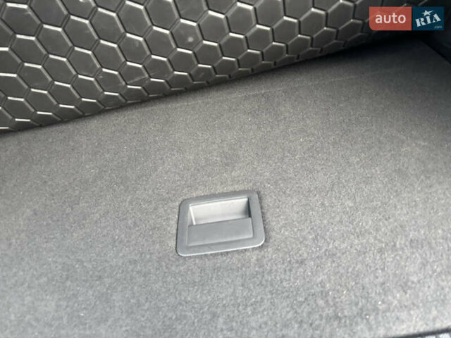 Белый Фольксваген Пассат, объемом двигателя 1.97 л и пробегом 269 тыс. км за 17890 $, фото 110 на Automoto.ua