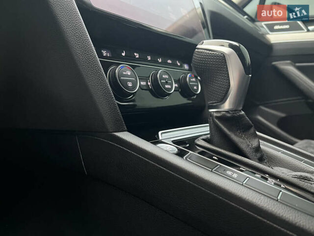 Белый Фольксваген Пассат, объемом двигателя 1.97 л и пробегом 267 тыс. км за 17890 $, фото 59 на Automoto.ua