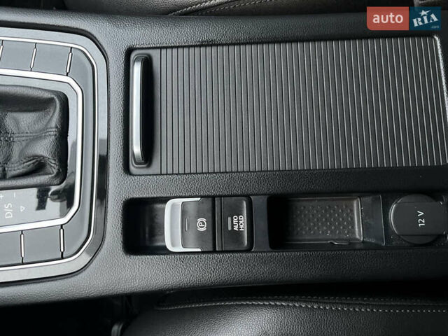 Белый Фольксваген Пассат, объемом двигателя 1.97 л и пробегом 267 тыс. км за 17890 $, фото 96 на Automoto.ua