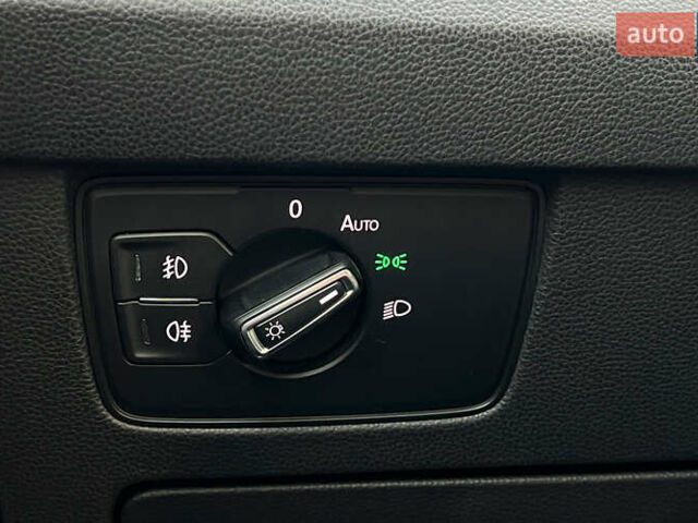 Белый Фольксваген Пассат, объемом двигателя 1.97 л и пробегом 205 тыс. км за 17500 $, фото 18 на Automoto.ua