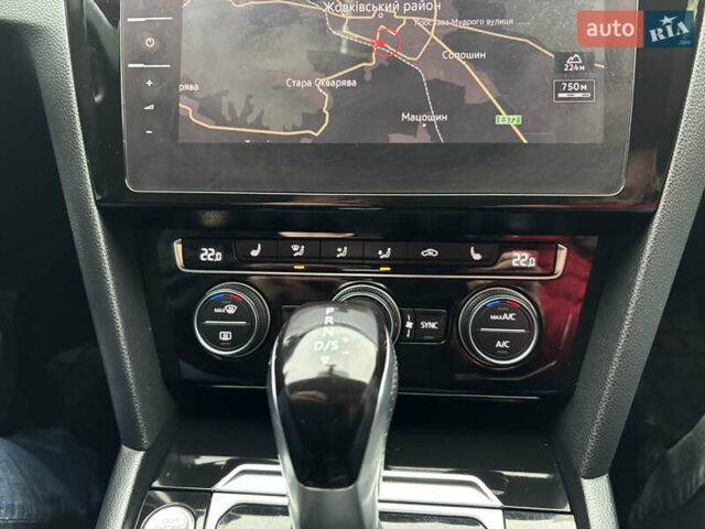 Белый Фольксваген Пассат, объемом двигателя 1.97 л и пробегом 268 тыс. км за 17890 $, фото 78 на Automoto.ua