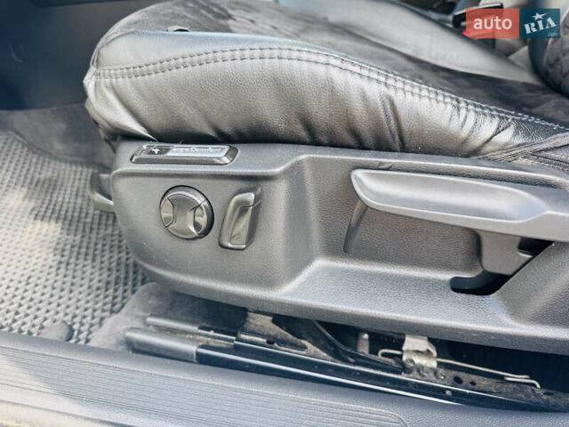 Белый Фольксваген Пассат, объемом двигателя 1.97 л и пробегом 275 тыс. км за 16499 $, фото 38 на Automoto.ua