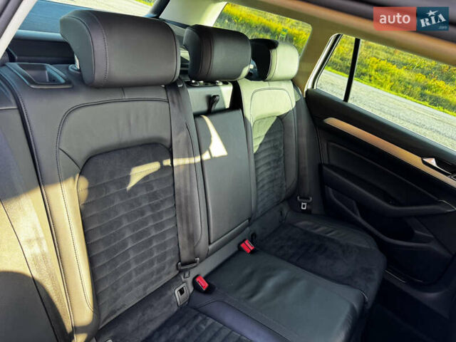 Белый Фольксваген Пассат, объемом двигателя 1.8 л и пробегом 170 тыс. км за 16500 $, фото 13 на Automoto.ua