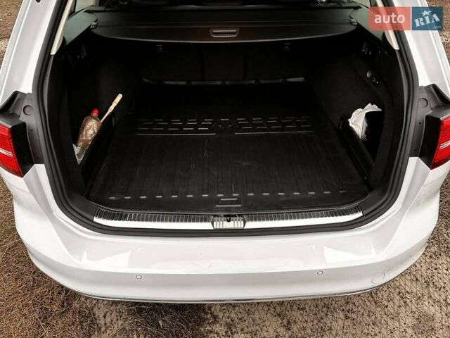 Белый Фольксваген Пассат, объемом двигателя 1.97 л и пробегом 137 тыс. км за 21000 $, фото 8 на Automoto.ua