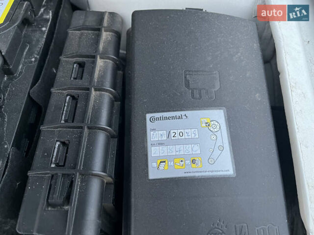 Белый Фольксваген Пассат, объемом двигателя 1.97 л и пробегом 267 тыс. км за 17890 $, фото 106 на Automoto.ua