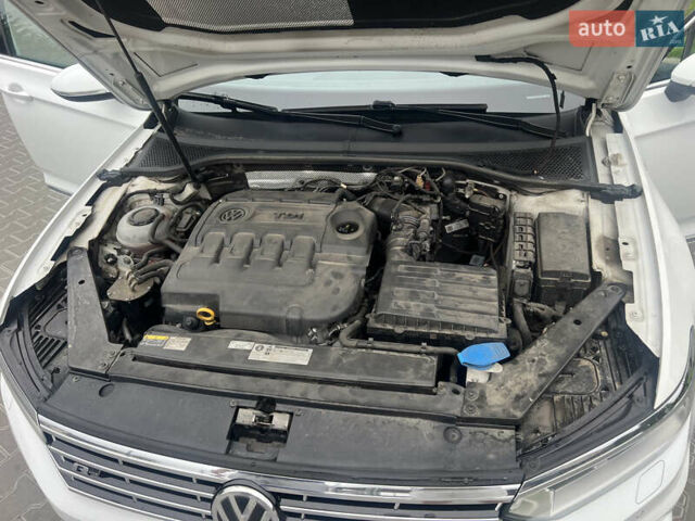 Білий Фольксваген Пассат, об'ємом двигуна 1.97 л та пробігом 260 тис. км за 20000 $, фото 11 на Automoto.ua