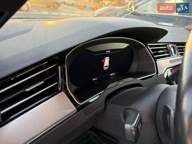 Белый Фольксваген Пассат, объемом двигателя 1.4 л и пробегом 200 тыс. км за 19000 $, фото 10 на Automoto.ua